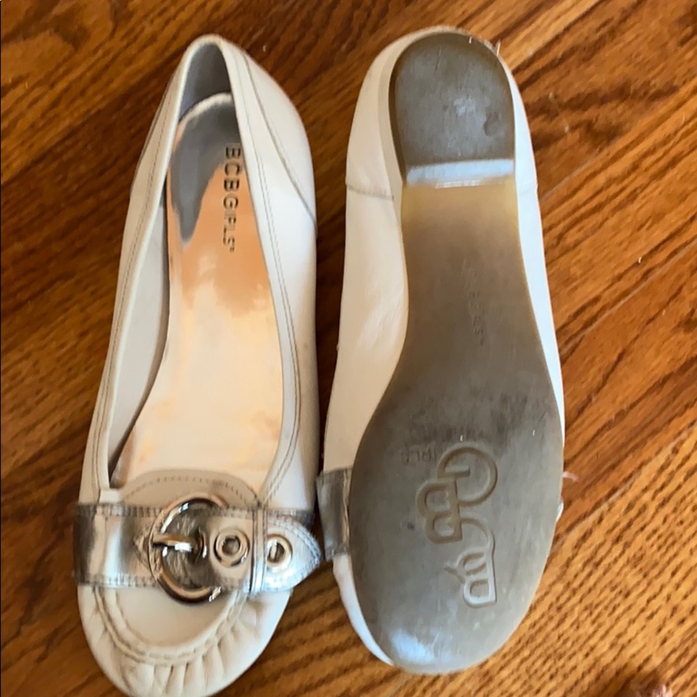 Shoes - Picture 4 of 5